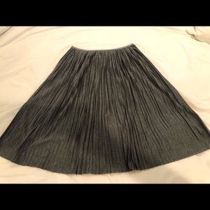 Banana Republic Pleat skirt